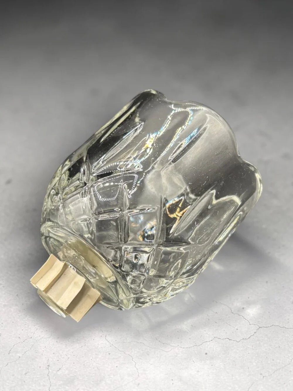 Vintage Clear Glass Tulip Peg Votive Candle Holder With Scalloped Edge & Diamond